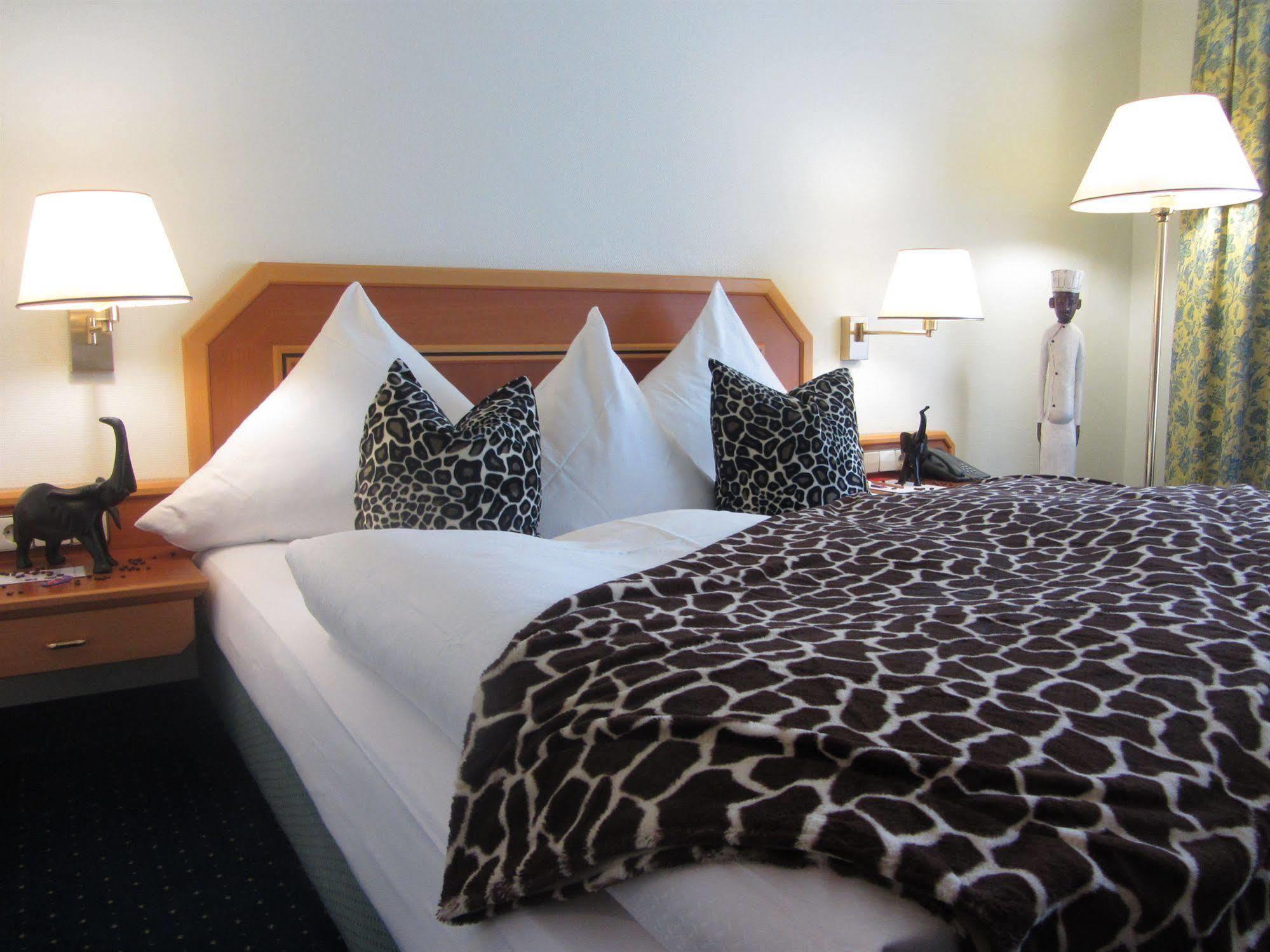 Sunderland Hotel Sundern Bagian luar foto