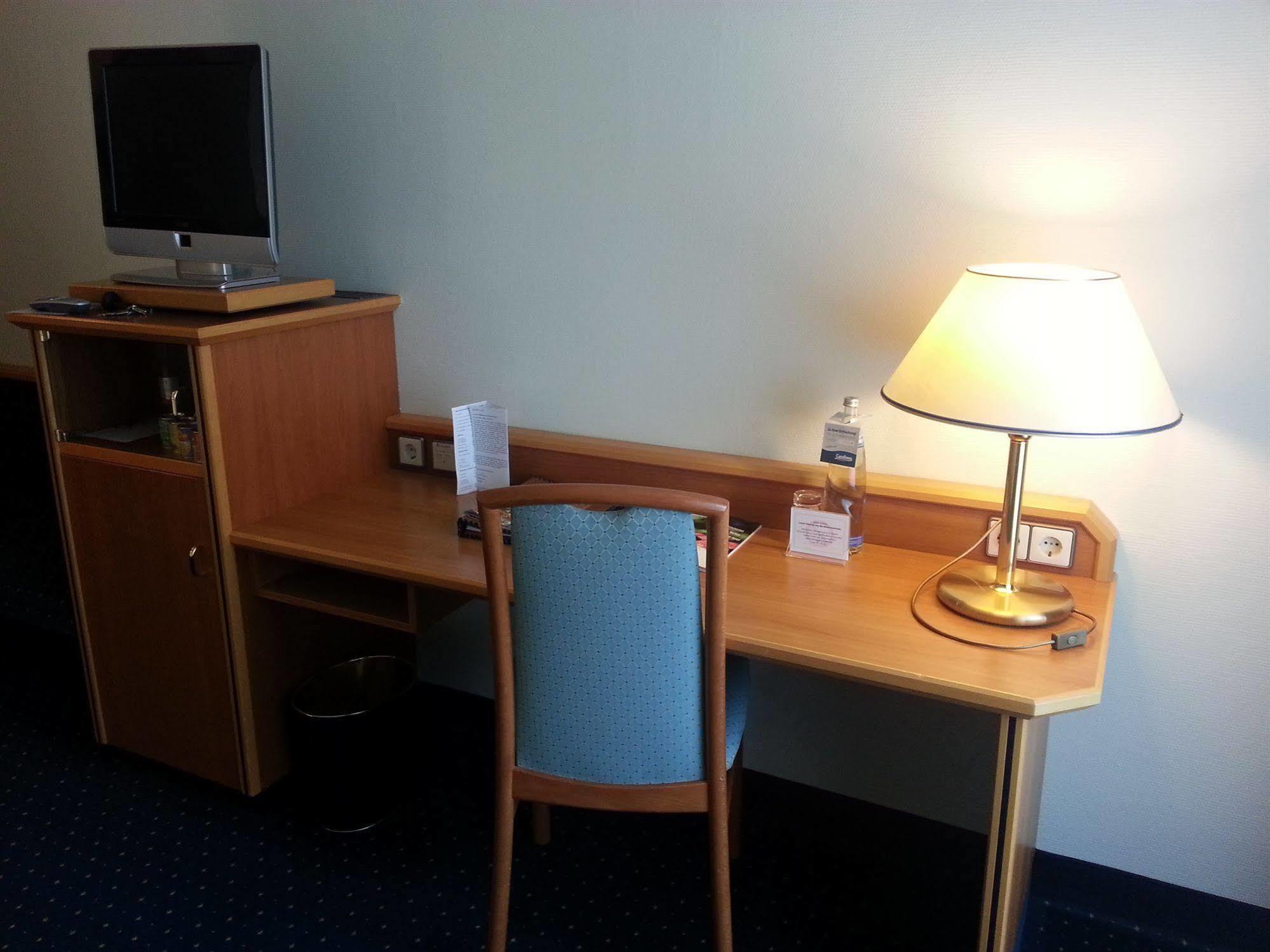 Sunderland Hotel Sundern Bagian luar foto