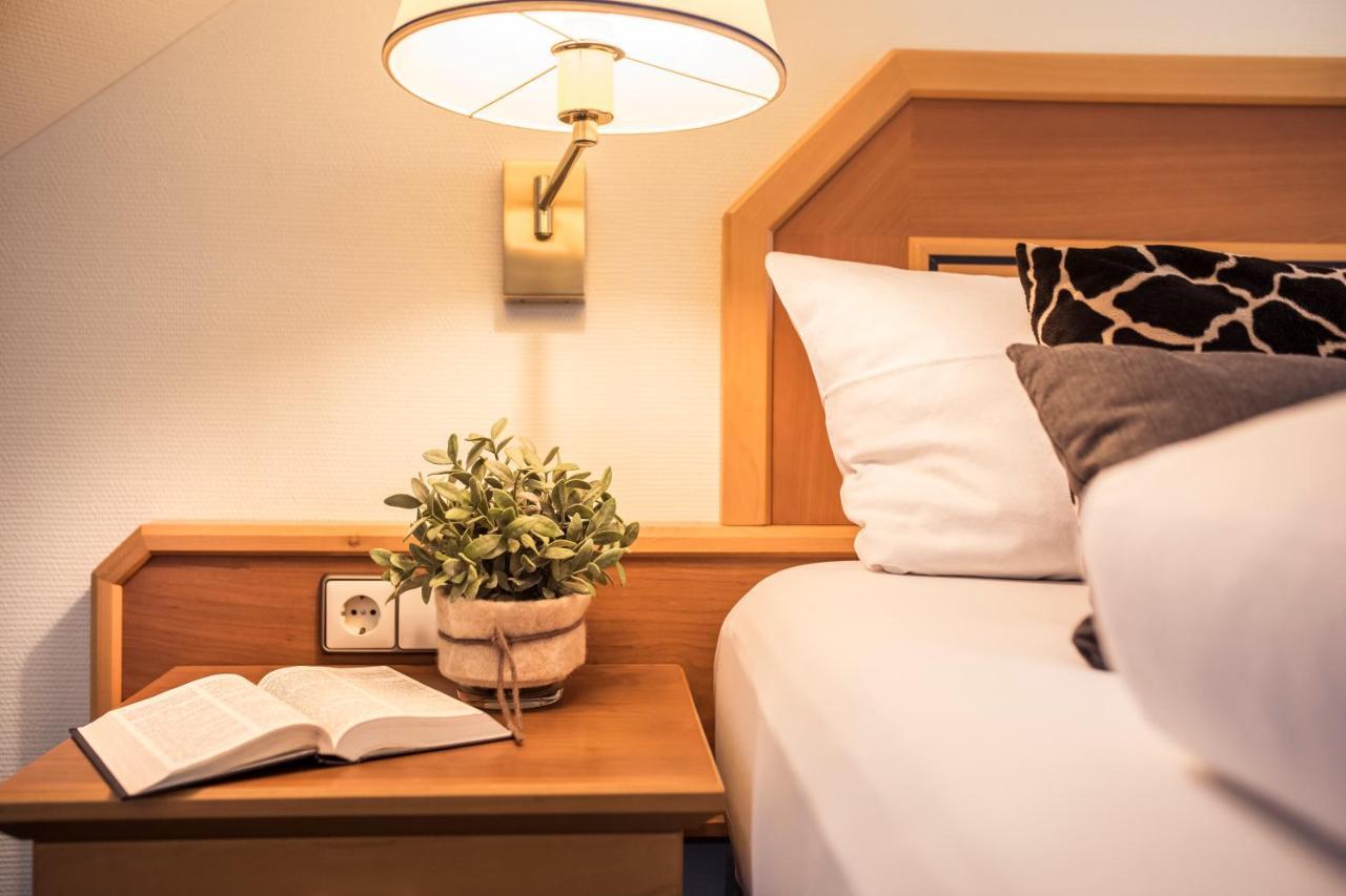 Sunderland Hotel Sundern Bagian luar foto